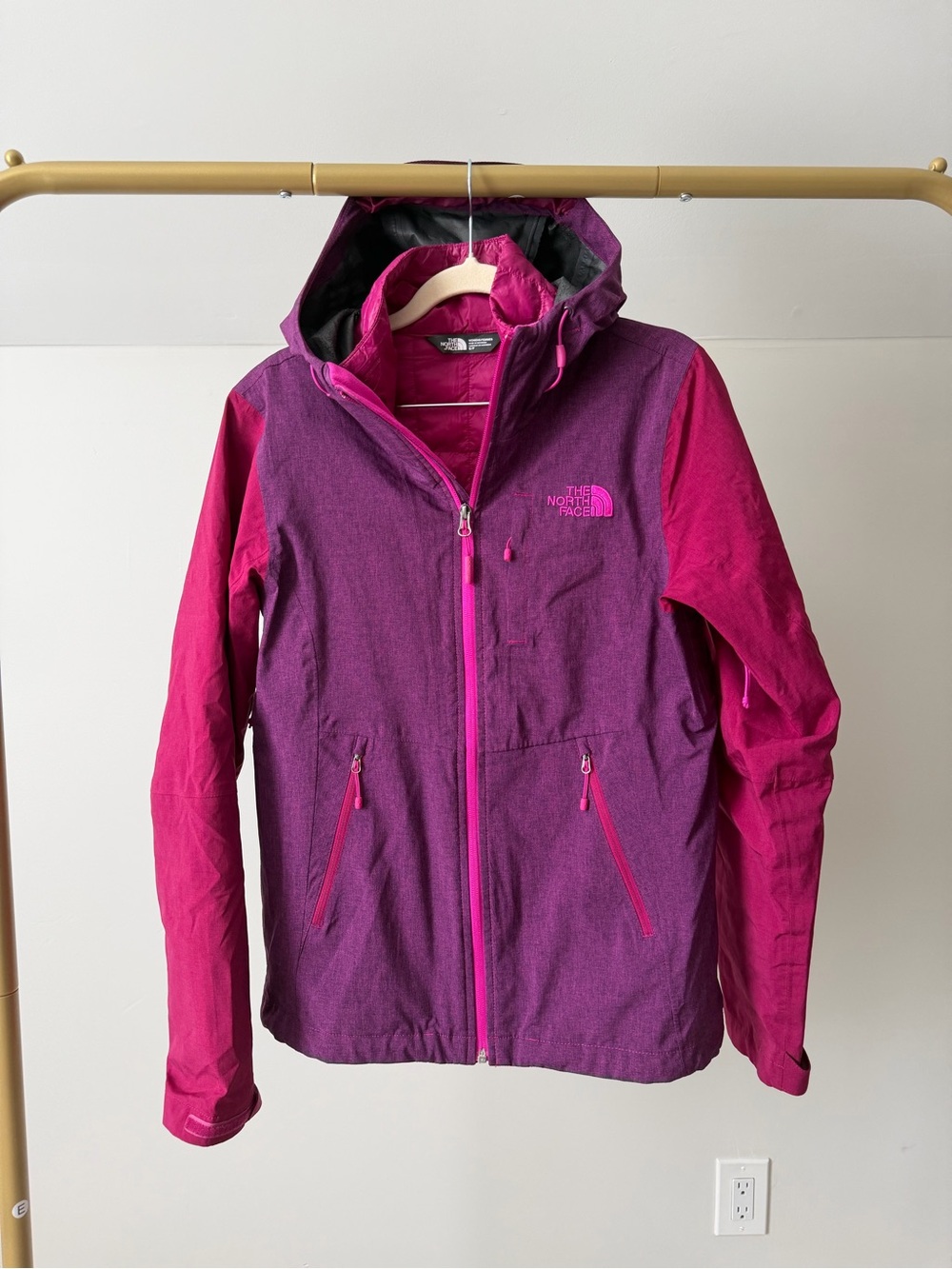The North Face Women's Fuchsia Pink Hooded Insulated Jacket